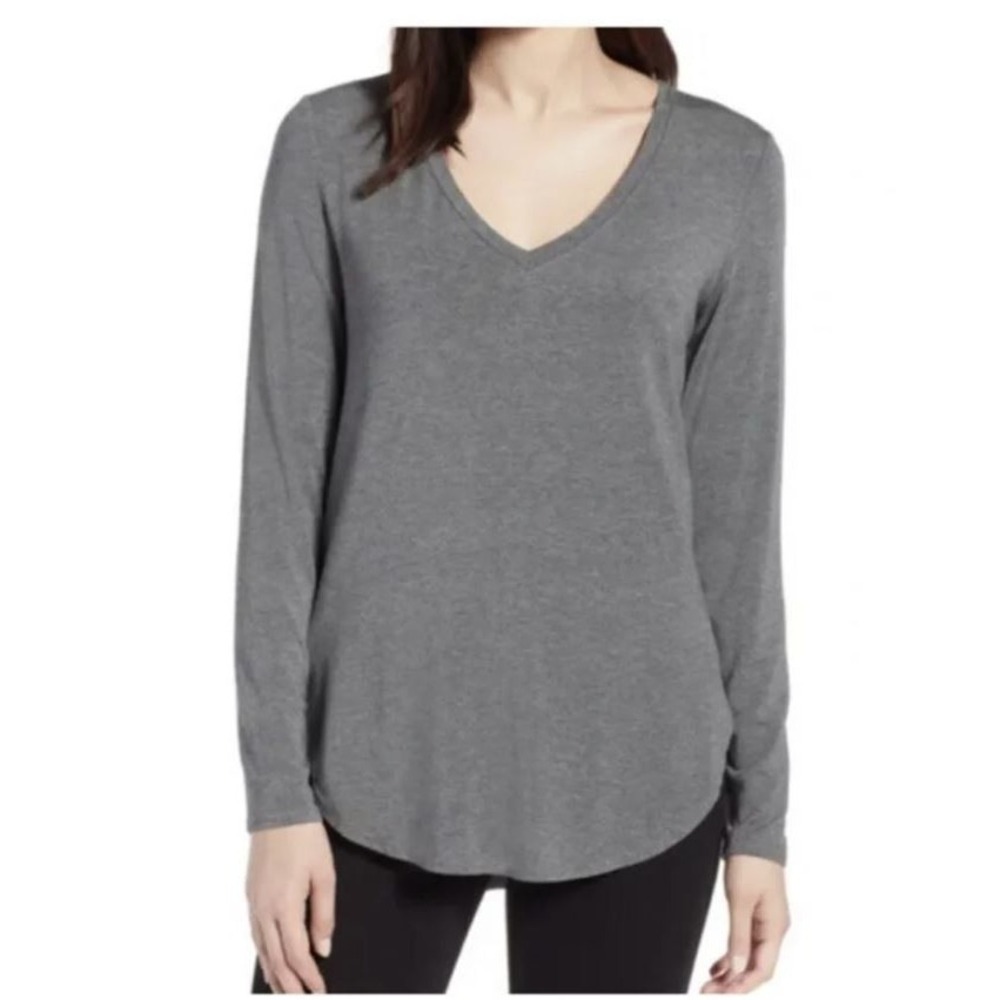 Halogen Women's Long Sleeve V-Neck Modal Blend High/Low Tunic Tee in Gray Small